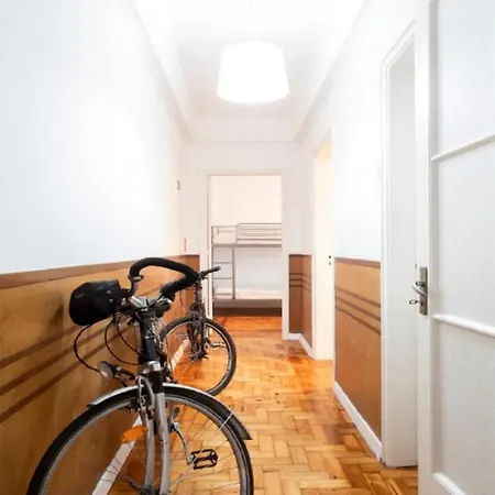 Affittacamere Brand New Fully Furnished Just 20 Meters From Anjos Metro Station - 5 *